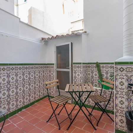 Amplio Apartamento Trinidad By Renthas Apartment Malaga Bagian luar foto