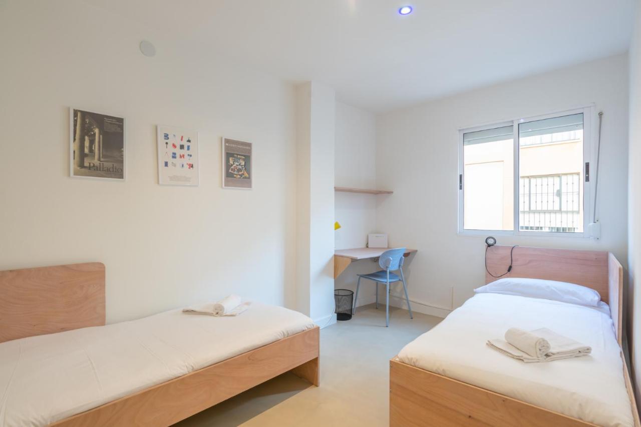 Amplio Apartamento Trinidad By Renthas Apartment Malaga Bagian luar foto