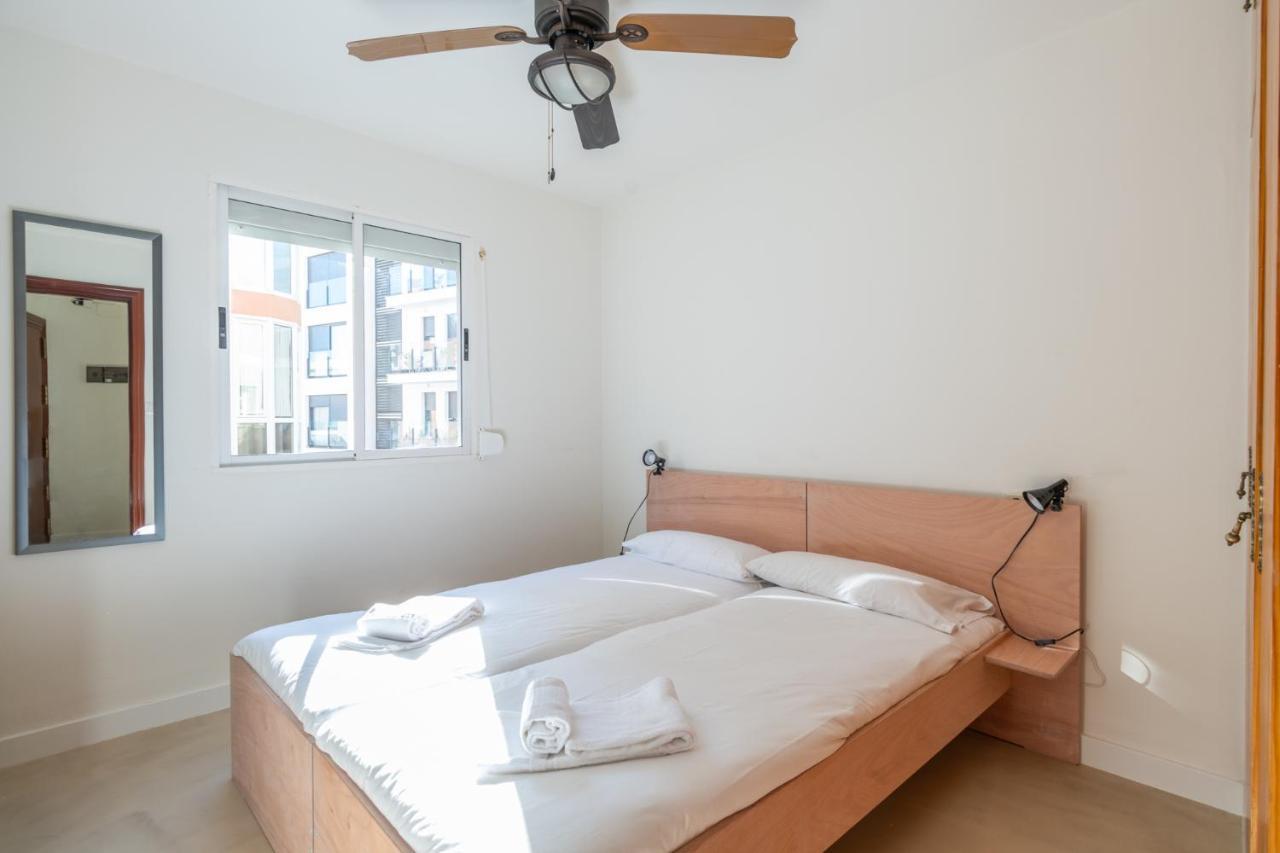 Amplio Apartamento Trinidad By Renthas Apartment Malaga Bagian luar foto